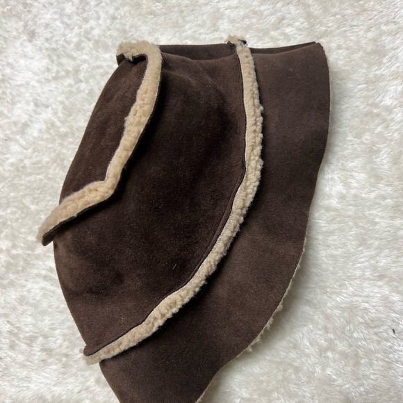 Winter hat - Picture 3 of 4